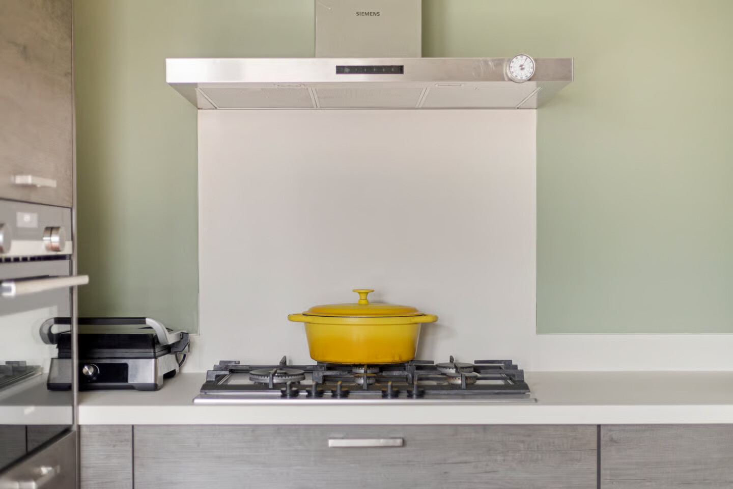 Tussenwoning te koop: Rousseaustraat 4, Apeldoorn