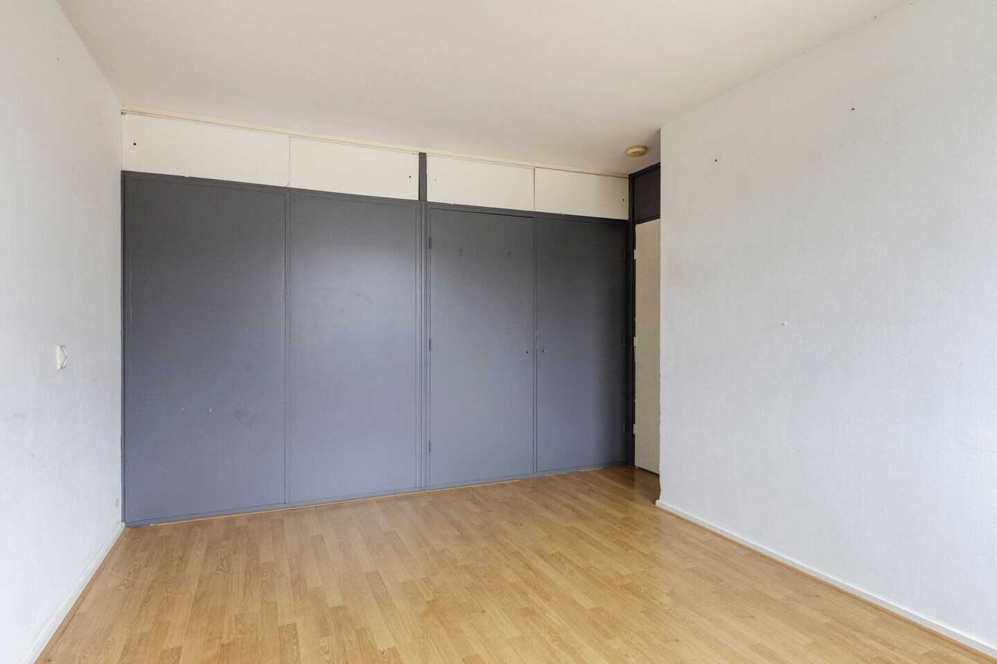 Tussenwoning te koop: Rousseaustraat 4, Apeldoorn
