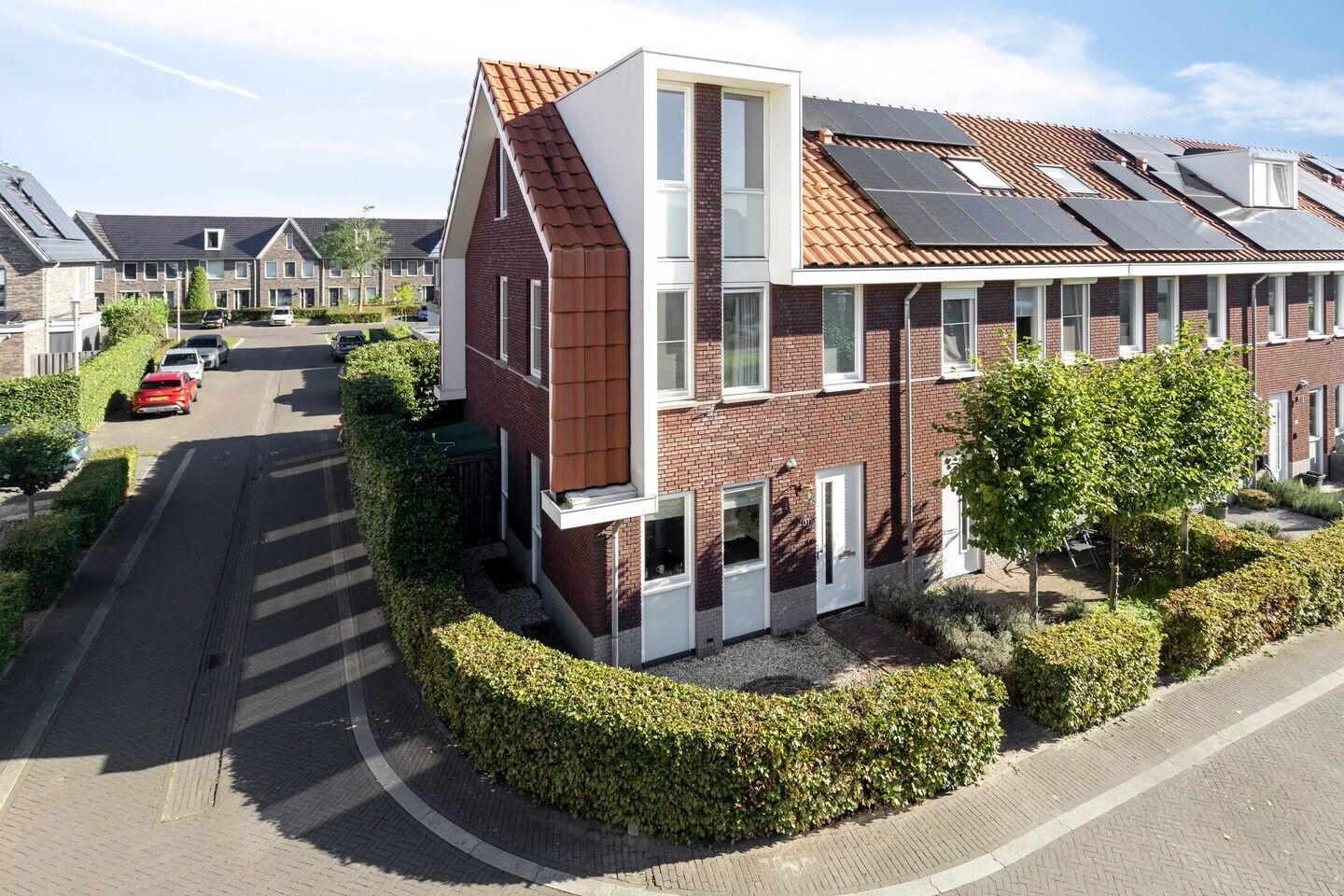 Hoekwoning te koop: Mambohof 34, Apeldoorn