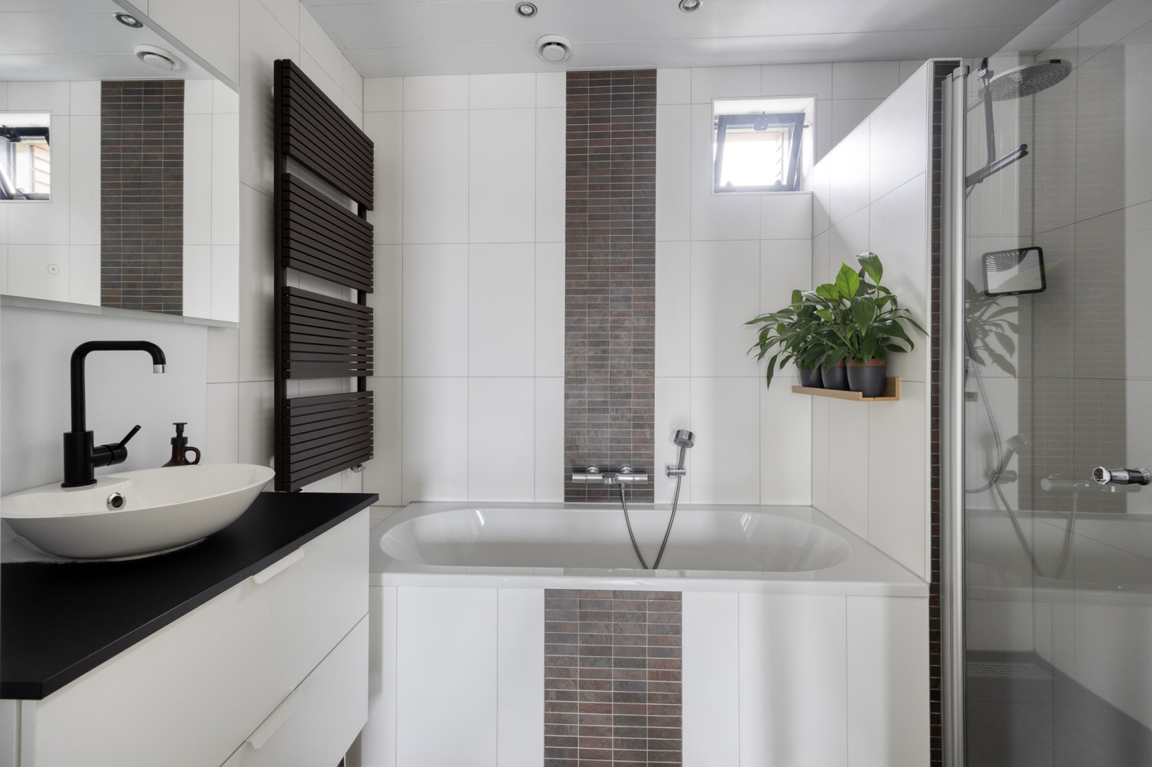 Tussenwoning te koop: Parsivalstraat 5, Apeldoorn