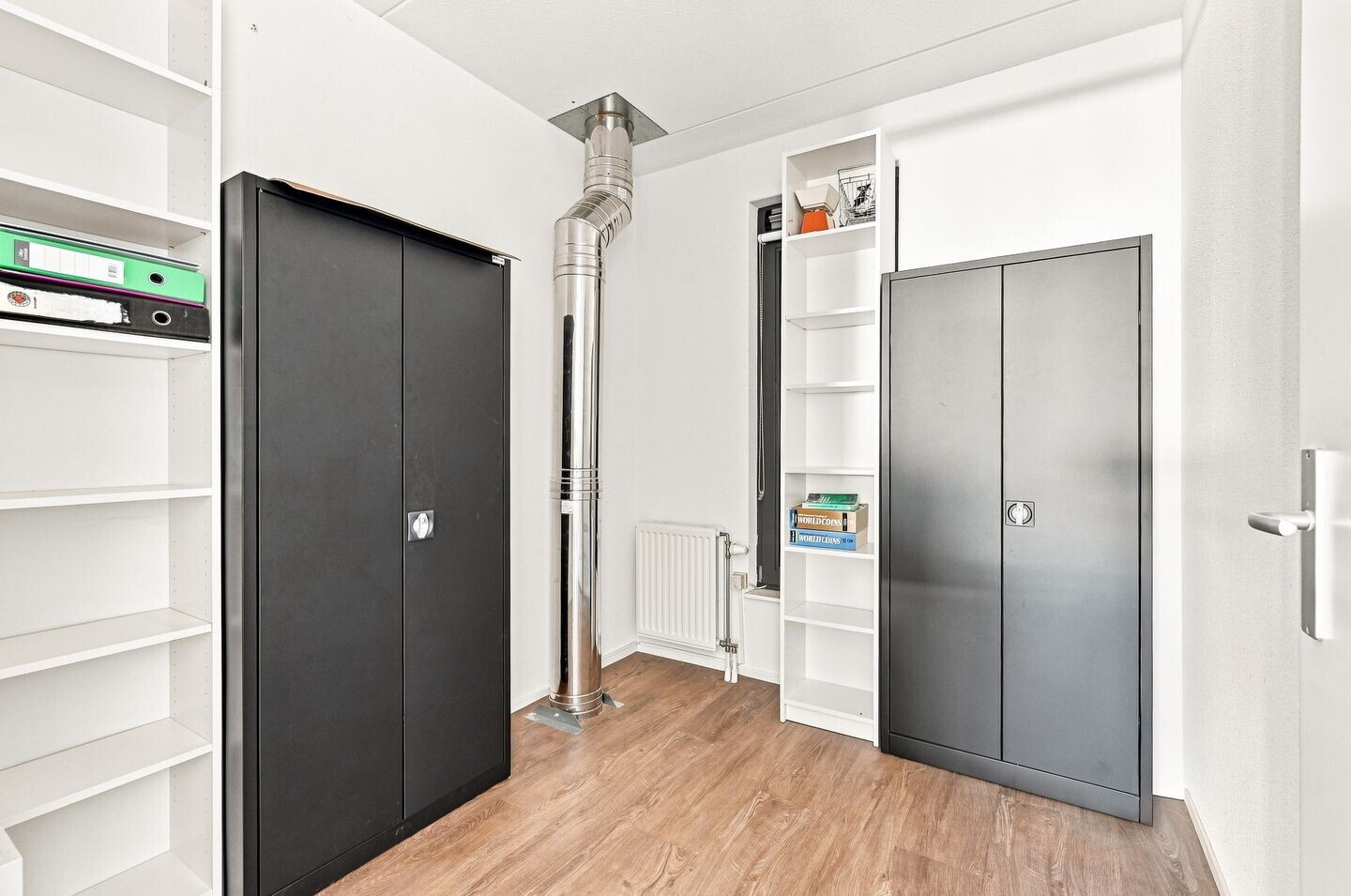 Tussenwoning te koop: Vuurvlinder 24, Apeldoorn