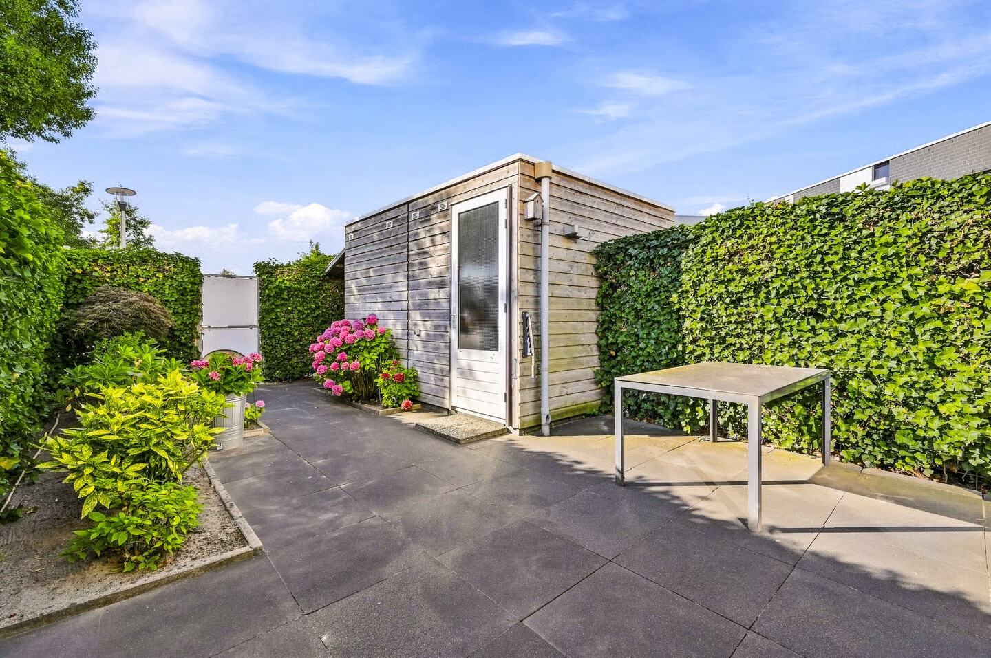 Tussenwoning te koop: Vuurvlinder 24, Apeldoorn