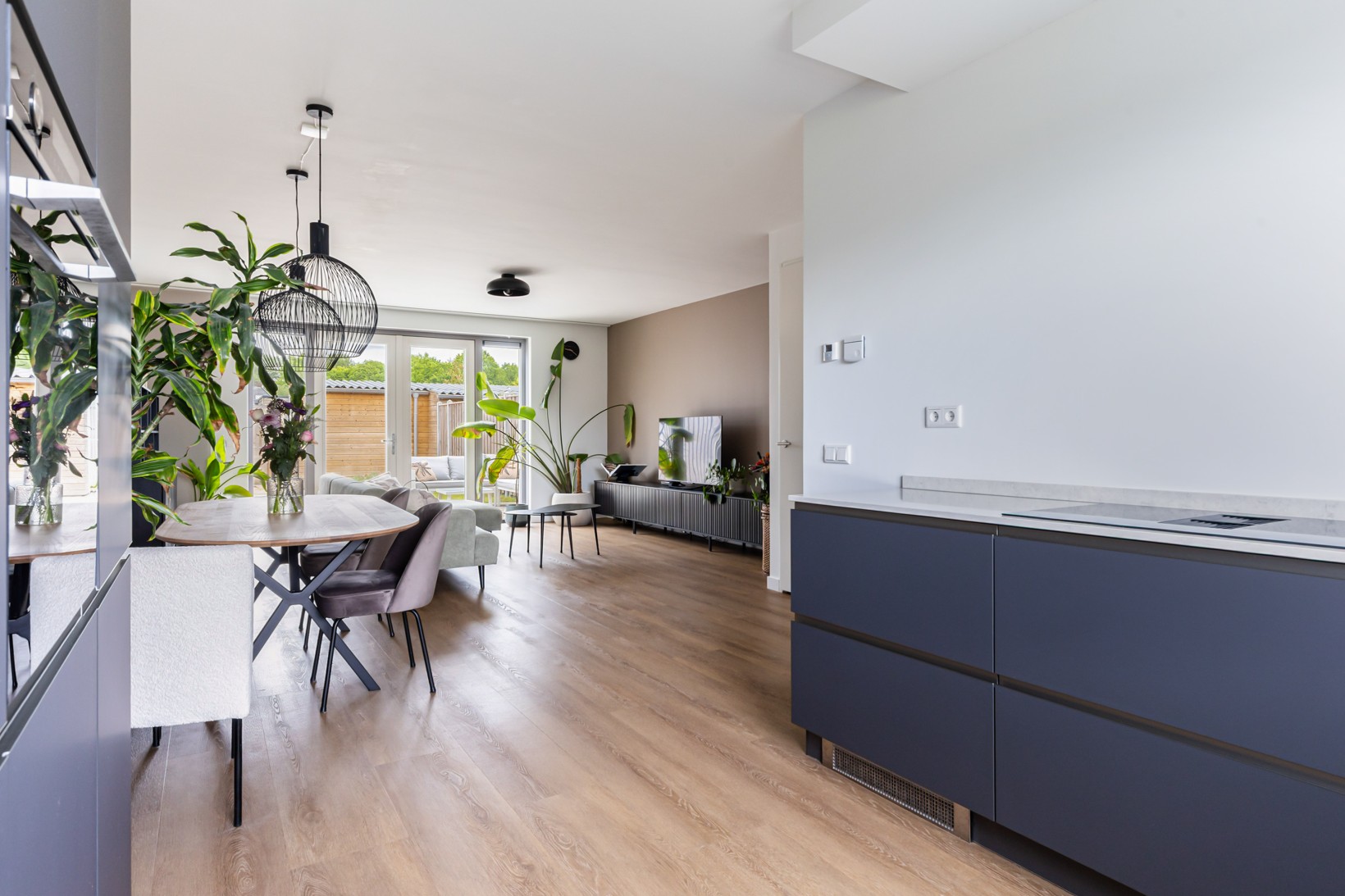 Tussenwoning te koop: Van Baerstraat 60, Apeldoorn