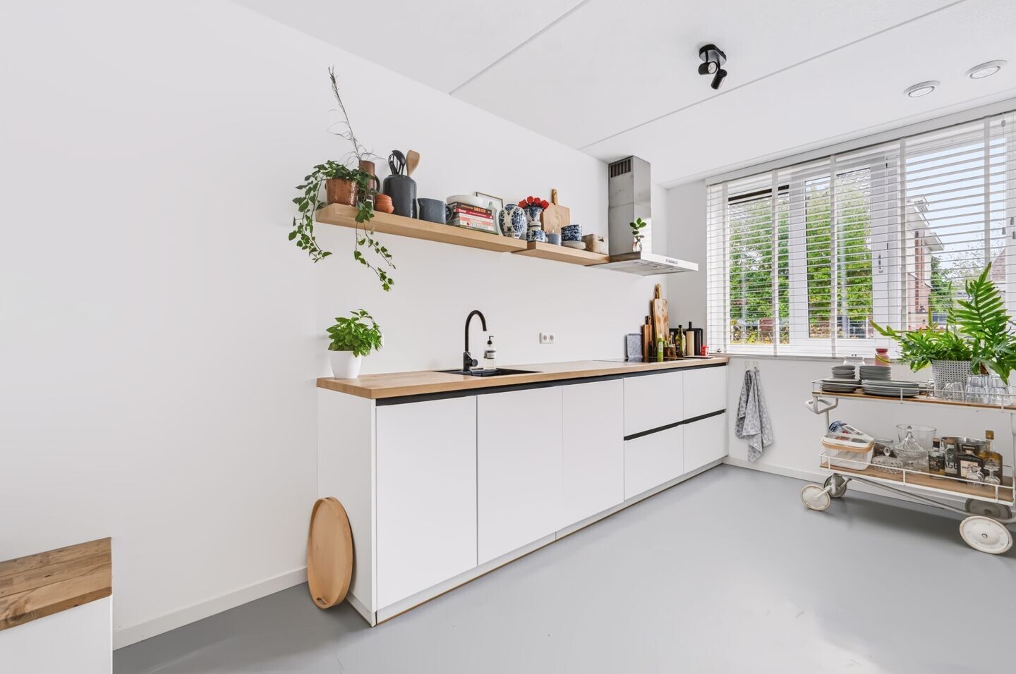 Tussenwoning te koop: Hazenleger 33, Apeldoorn