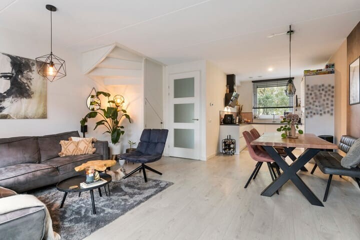 Tussenwoning te koop: Vosweide 58, Apeldoorn
