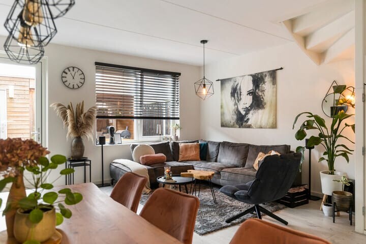 Tussenwoning te koop: Vosweide 58, Apeldoorn