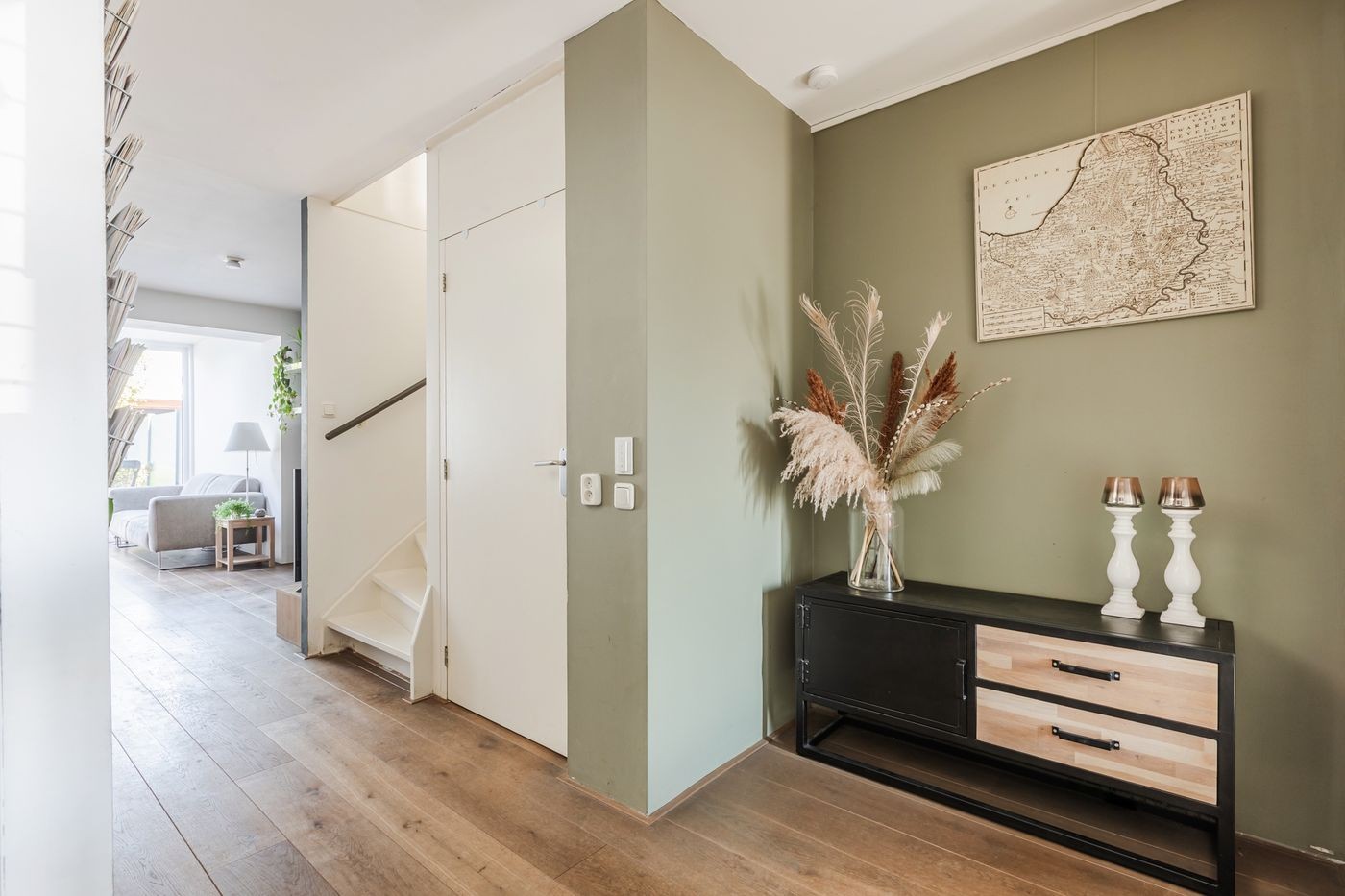 Tussenwoning te koop: Zonnewende 49, Apeldoorn