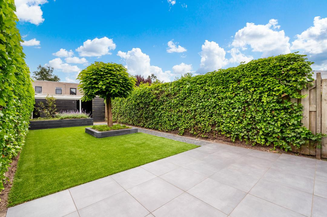Tussenwoning te koop: De Bloementuin 28, Apeldoorn