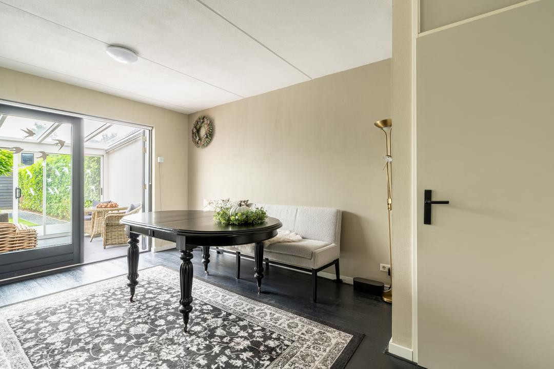 Tussenwoning te koop: De Bloementuin 28, Apeldoorn