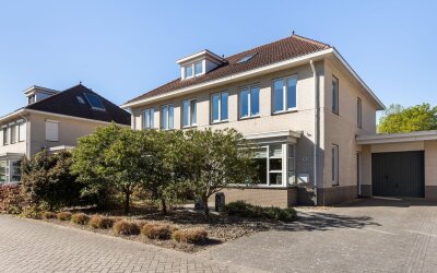 De Moeraseik 14