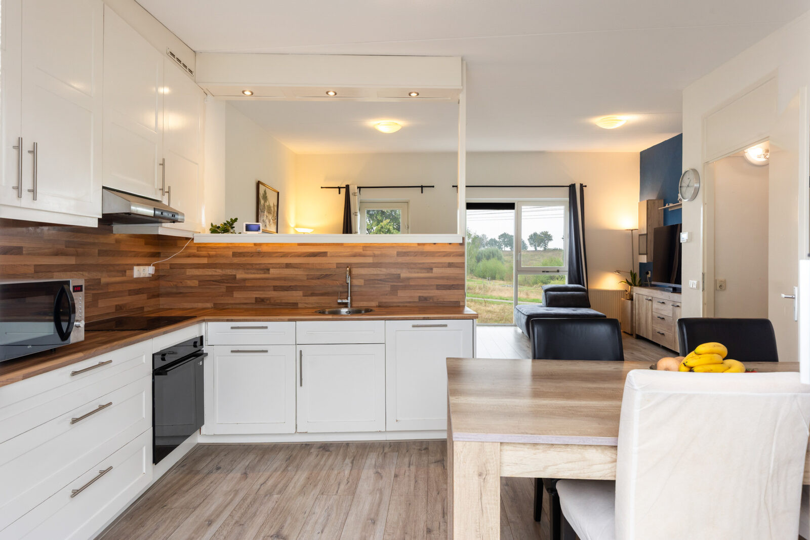 Tussenwoning te koop: De Burcht 32, Apeldoorn