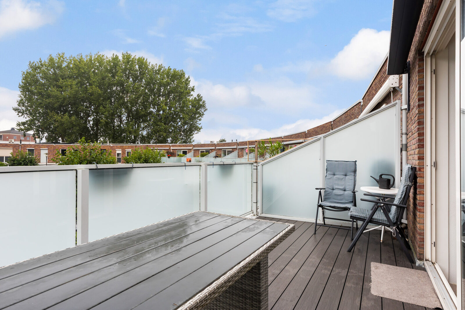 Tussenwoning te koop: De Burcht 32, Apeldoorn