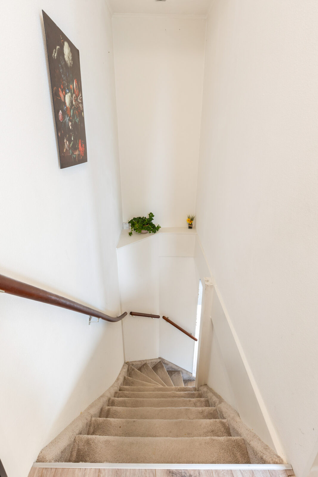 Tussenwoning te koop: De Burcht 32, Apeldoorn