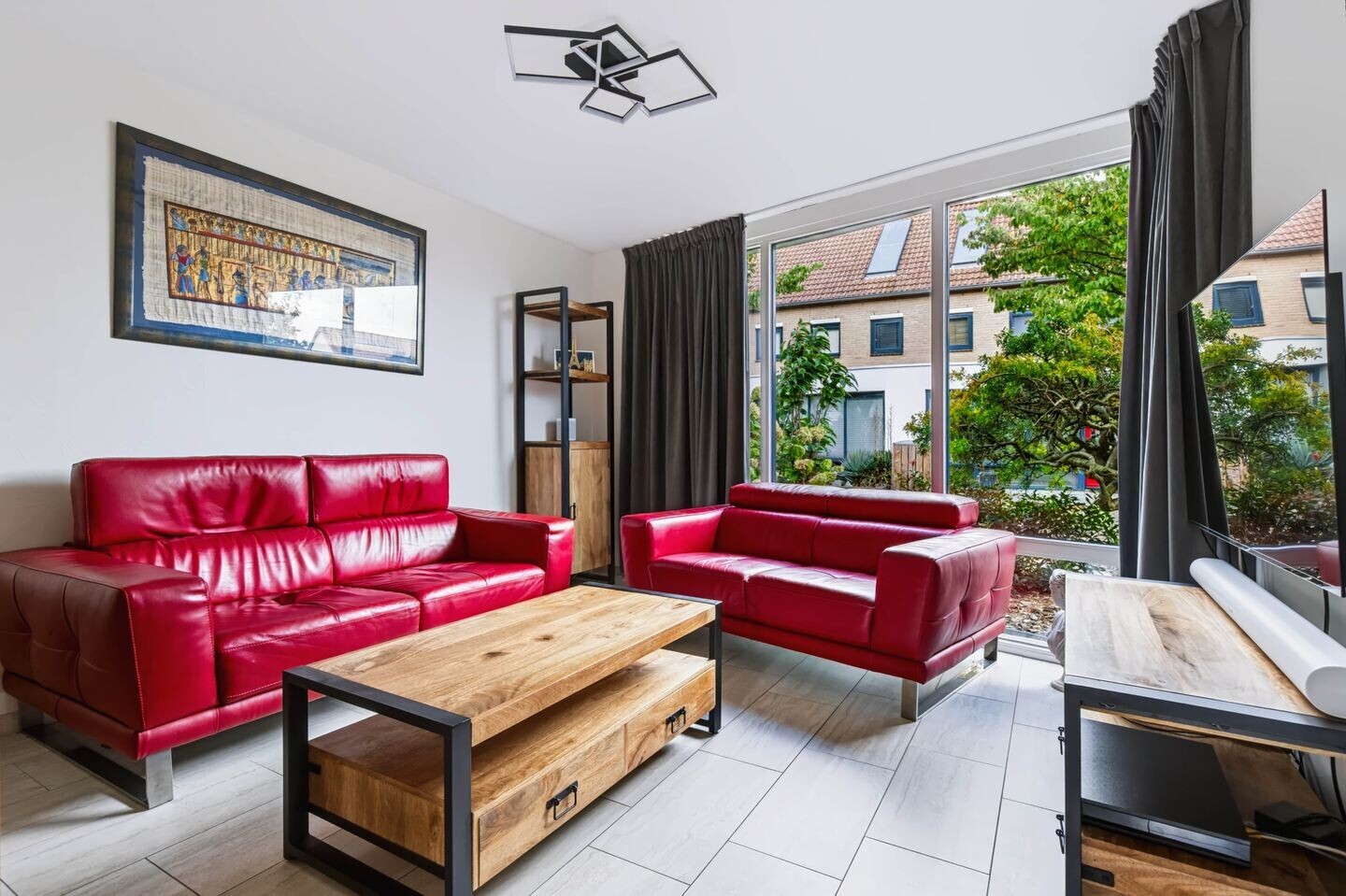 Tussenwoning te koop: Mergelland 32, Apeldoorn