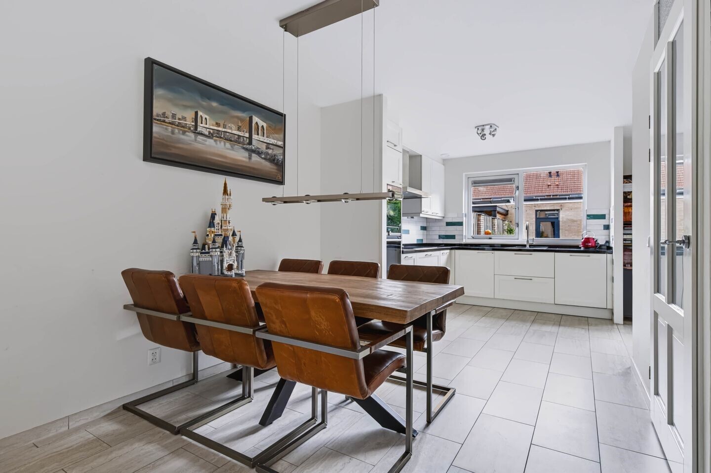 Tussenwoning te koop: Mergelland 32, Apeldoorn