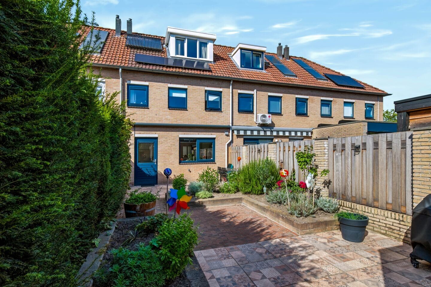 Tussenwoning te koop: Mergelland 32, Apeldoorn
