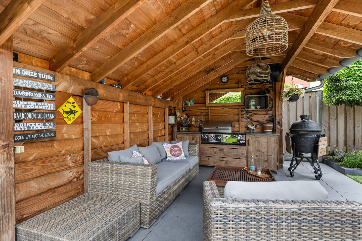 Tussenwoning te koop: Ommeland 6, Apeldoorn