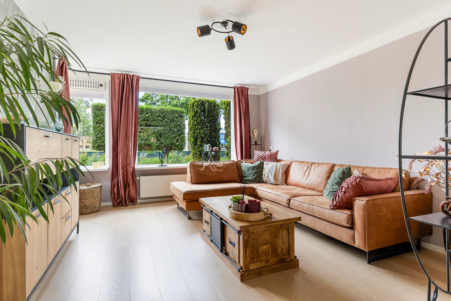 Tussenwoning te koop: Ommeland 6, Apeldoorn