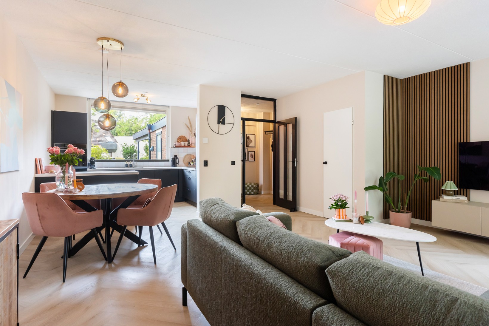Tussenwoning te koop: Klokkengietershoeve 7, Apeldoorn