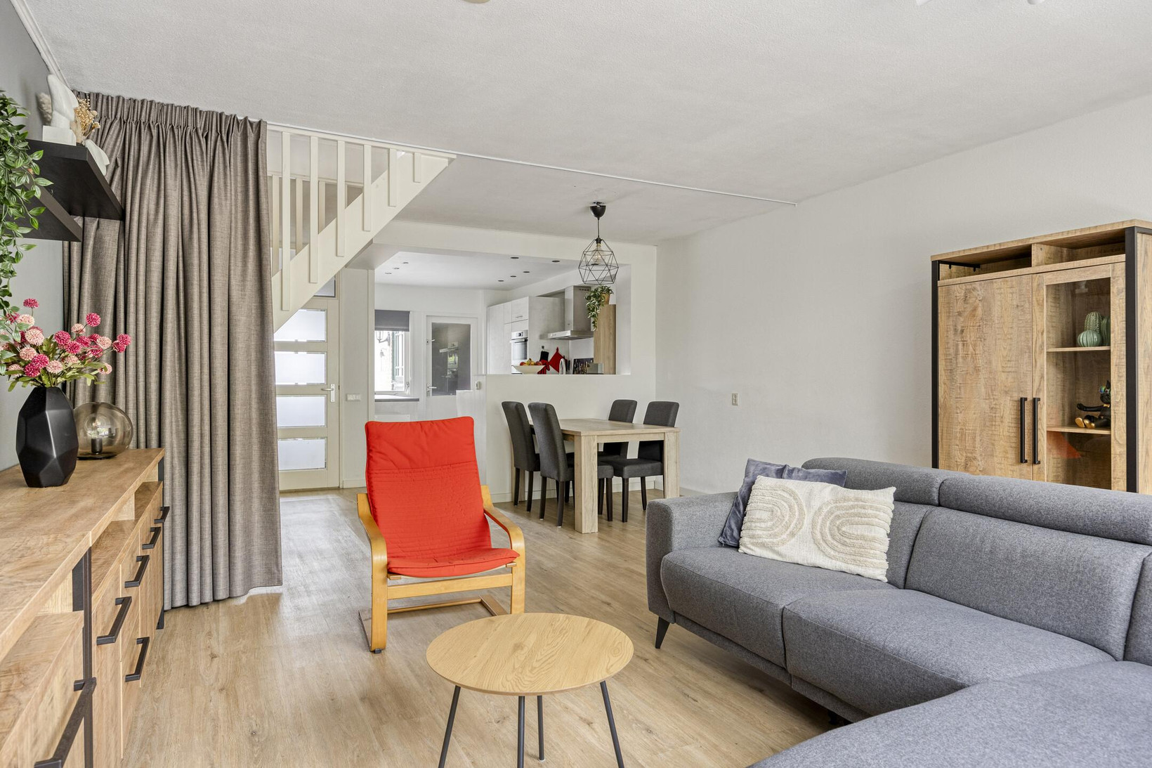 Tussenwoning te koop: Beiaardiershoeve 7, Apeldoorn