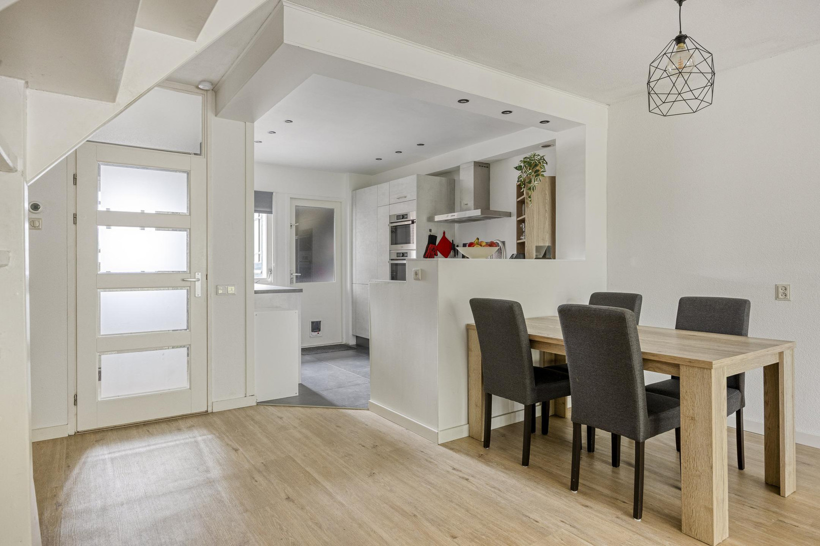 Tussenwoning te koop: Beiaardiershoeve 7, Apeldoorn