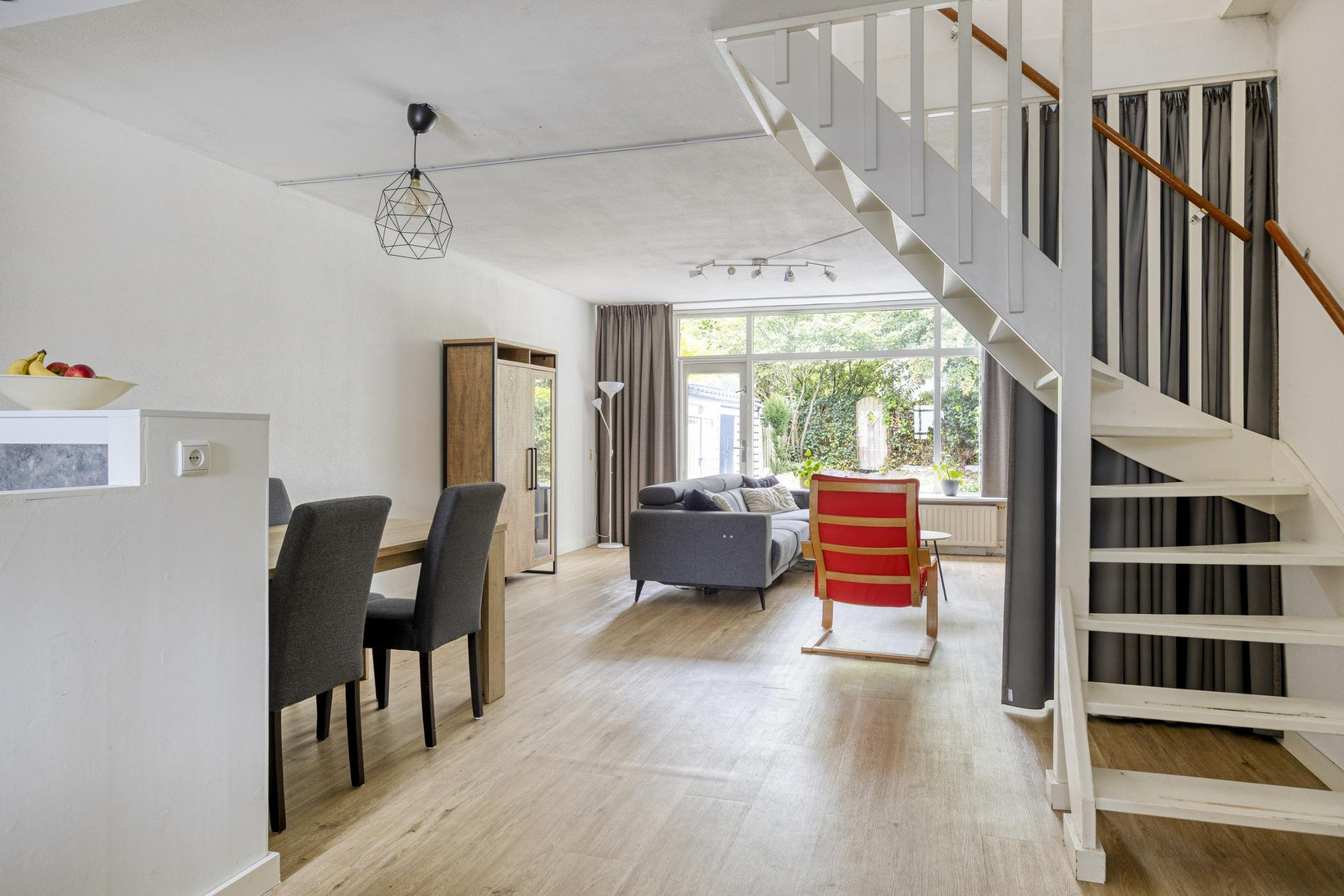 Tussenwoning te koop: Beiaardiershoeve 7, Apeldoorn