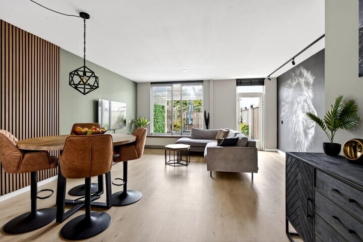 Tussenwoning te koop: Holtrichtersveld 736, Apeldoorn