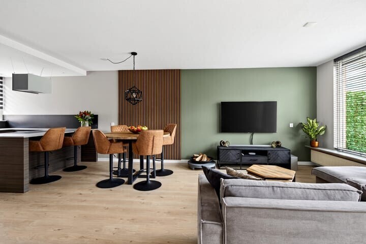 Tussenwoning te koop: Holtrichtersveld 736, Apeldoorn