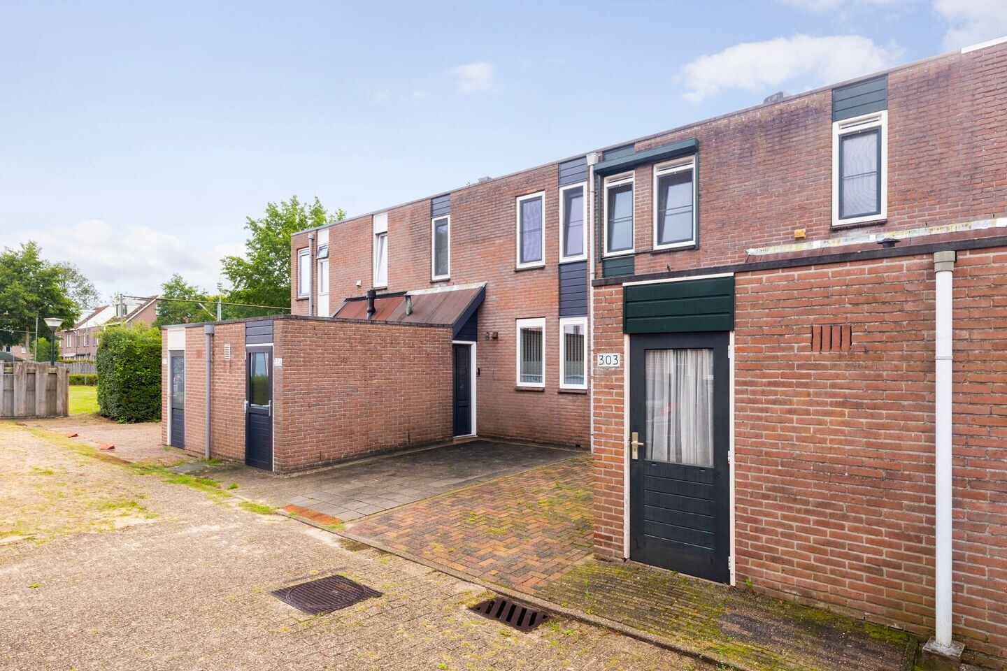 Tussenwoning te koop: Boswachtersveld 303, Apeldoorn