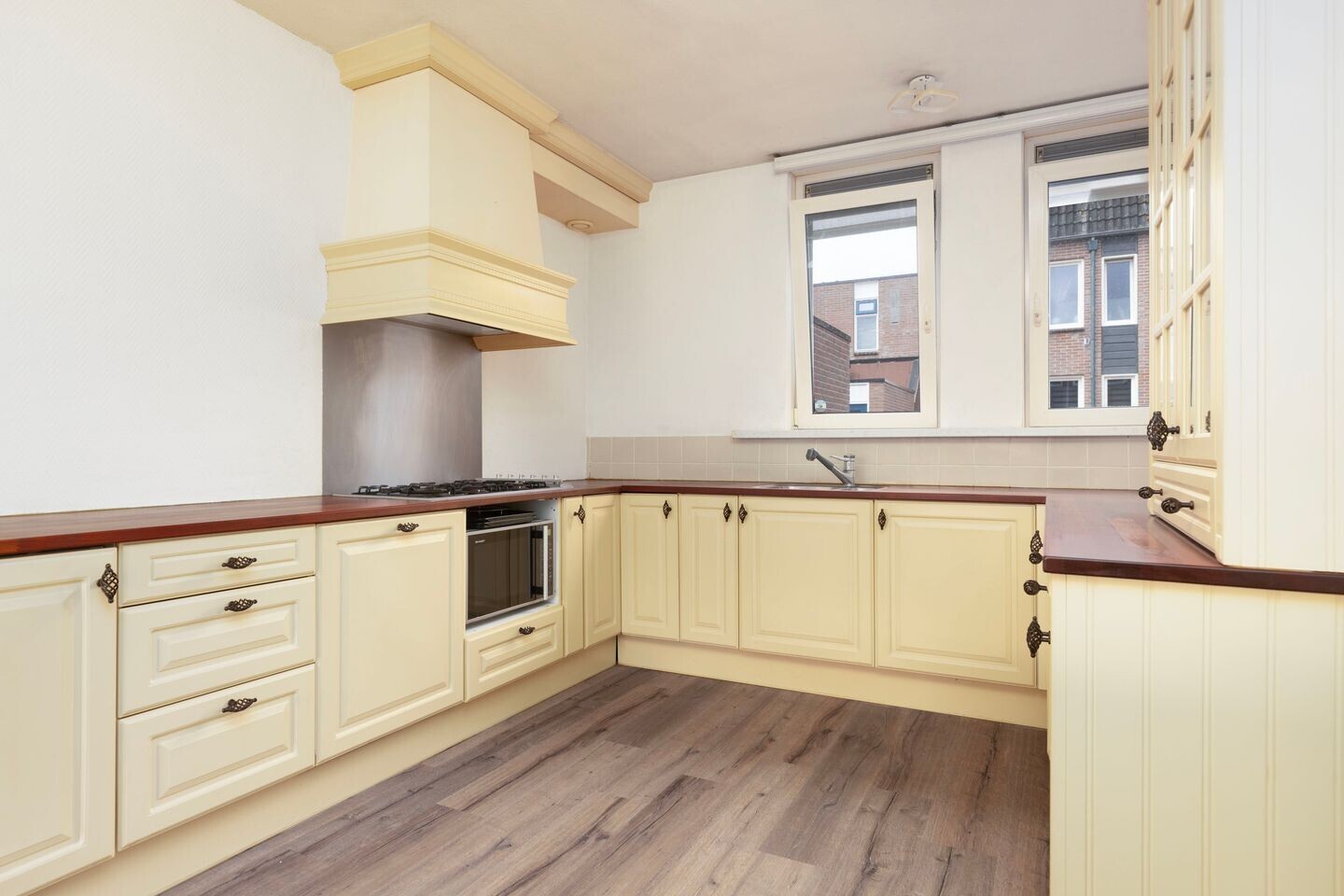 Tussenwoning te koop: Boswachtersveld 303, Apeldoorn
