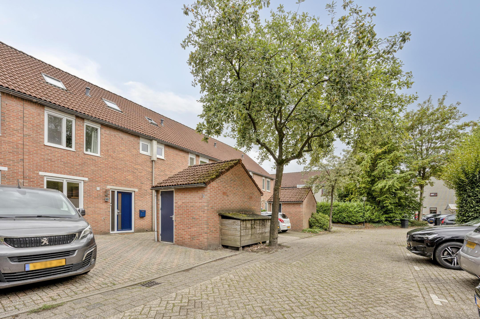 Tussenwoning te koop: Magistratenveld 505, Apeldoorn