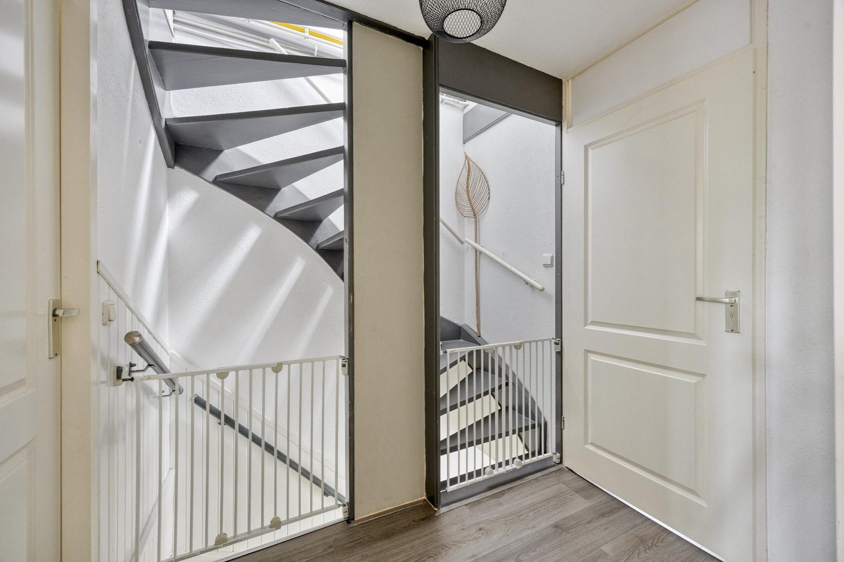 Tussenwoning te koop: Magistratenveld 505, Apeldoorn