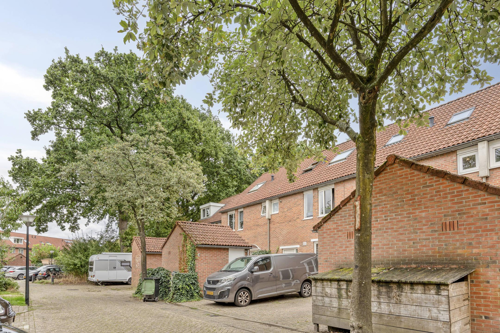 Tussenwoning te koop: Magistratenveld 505, Apeldoorn