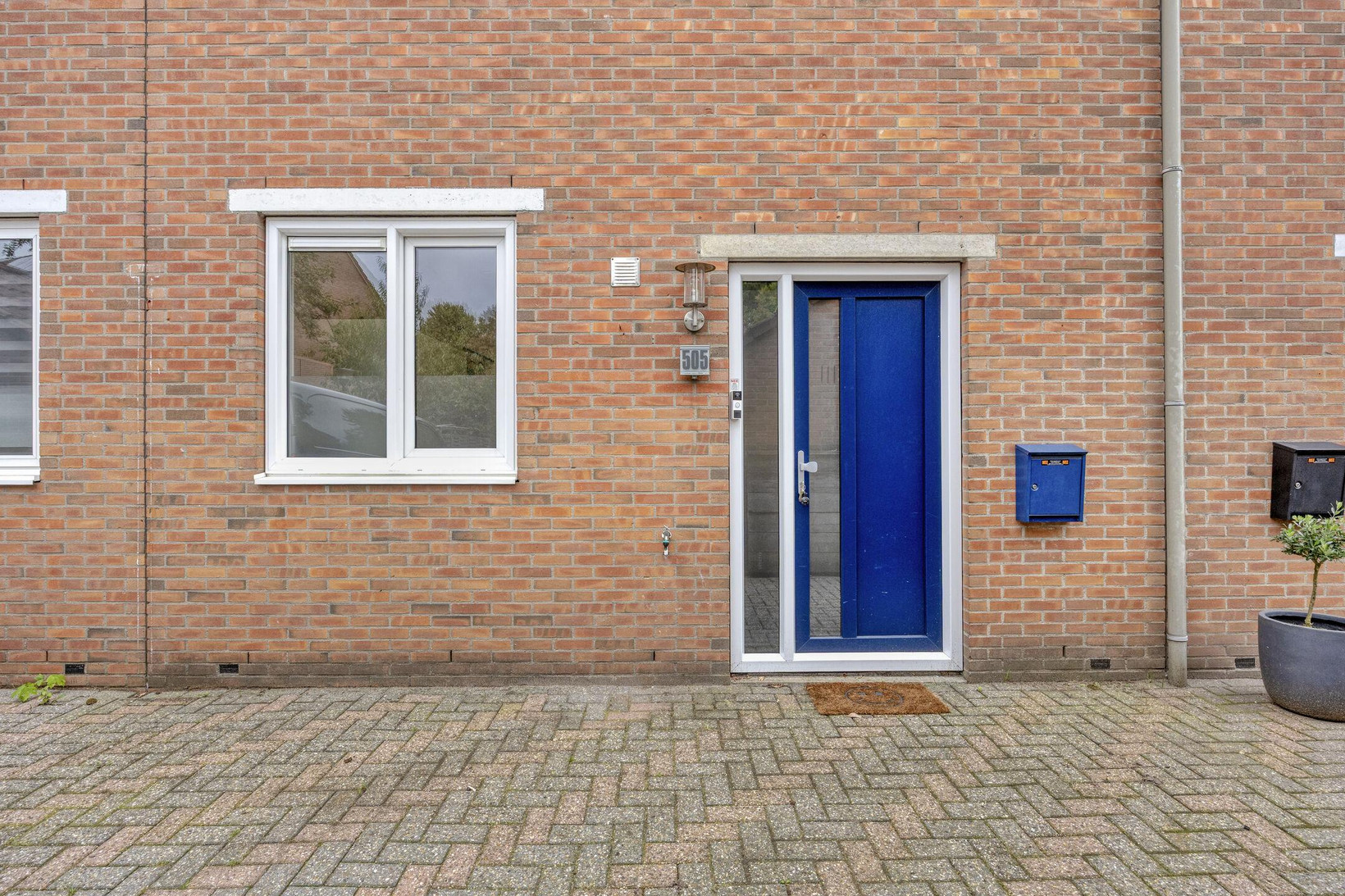 Tussenwoning te koop: Magistratenveld 505, Apeldoorn