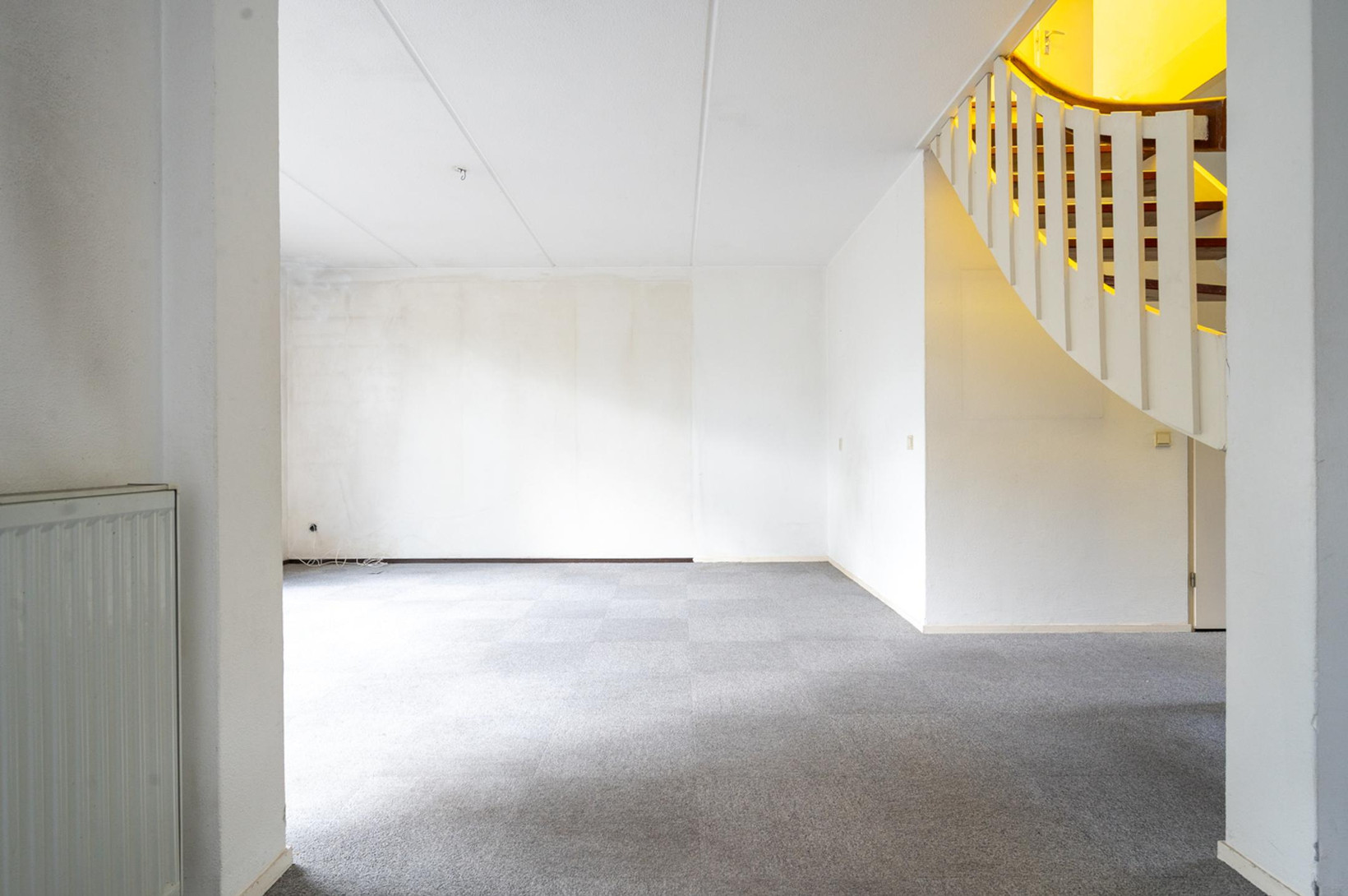 Tussenwoning te koop: Olieslagershorst 211, Apeldoorn
