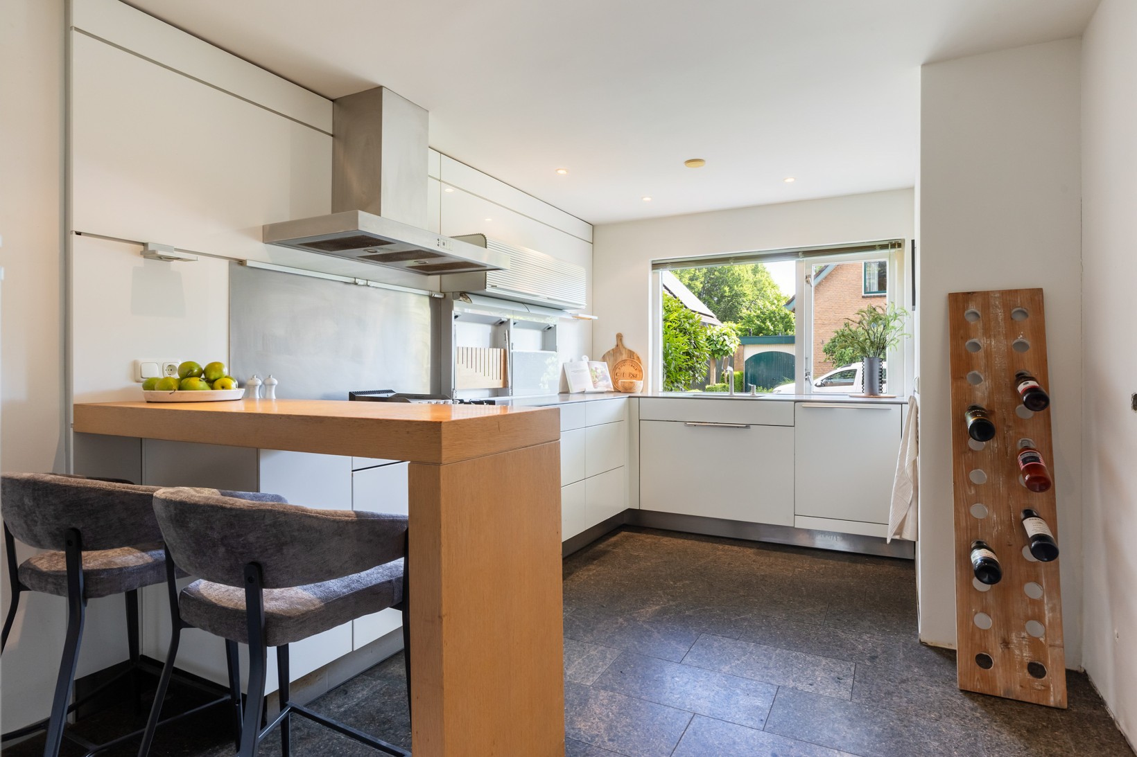 Tussenwoning te koop: Elegastgaarde 114, Apeldoorn