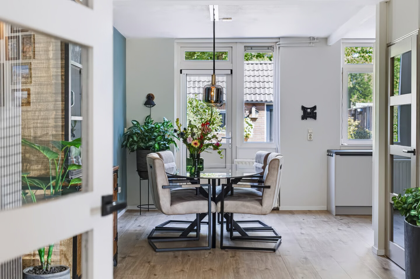 Tussenwoning te koop: Jaromirgaarde 114, Apeldoorn