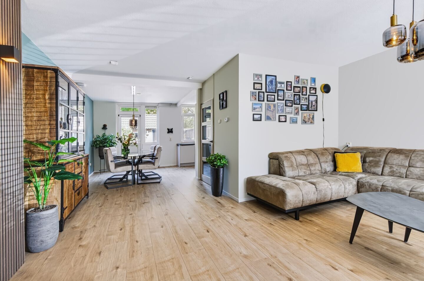 Tussenwoning te koop: Jaromirgaarde 114, Apeldoorn
