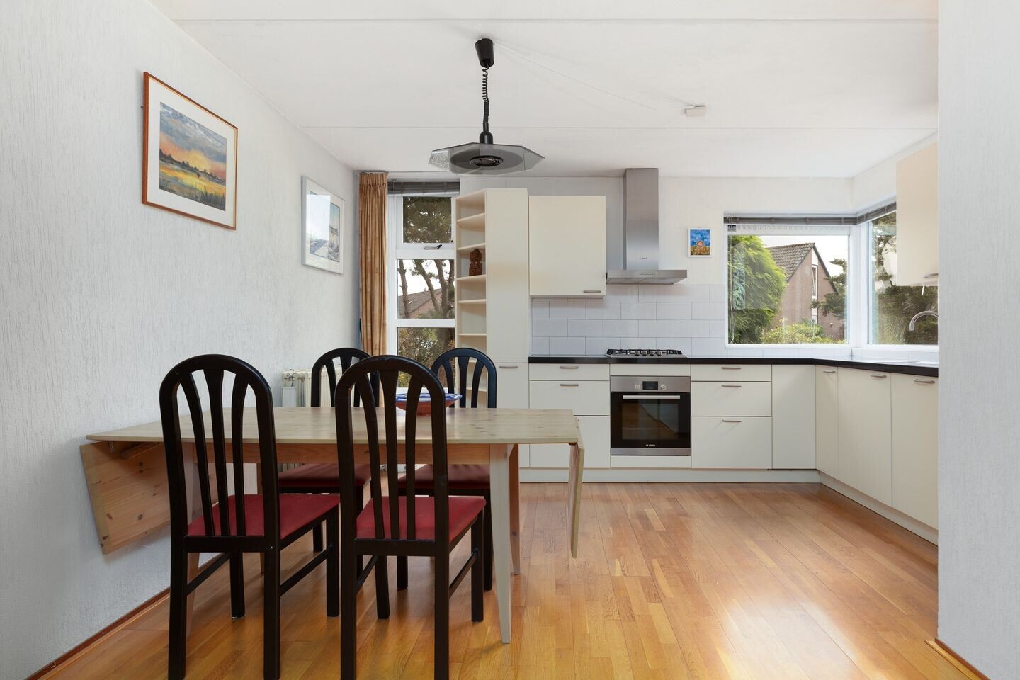 Tussenwoning te koop: Pallietergaarde 327, Apeldoorn