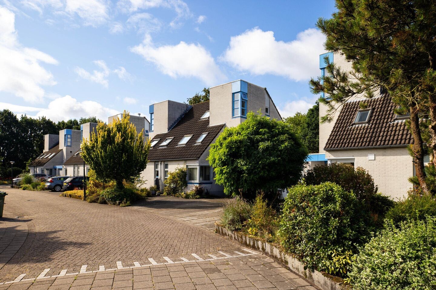 Tussenwoning te koop: Pallietergaarde 327, Apeldoorn