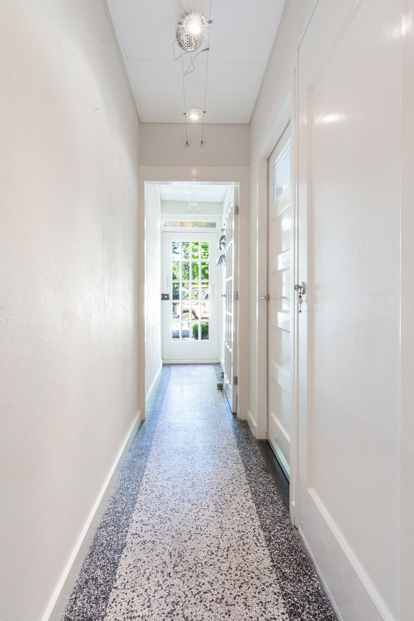 Twee-onder-één-kap te koop: Arnhemseweg 47, Apeldoorn