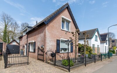 Oranjestraat 16