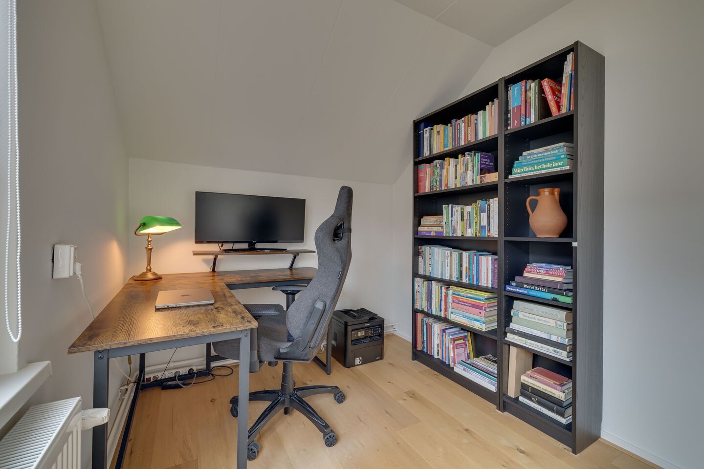 Twee-onder-één-kap te koop: Thorbeckestraat 47, Apeldoorn