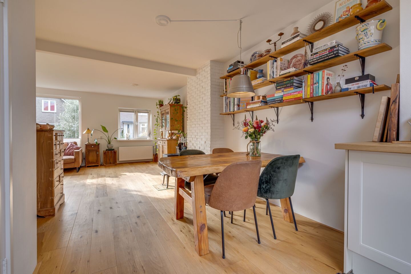 Twee-onder-één-kap te koop: Thorbeckestraat 47, Apeldoorn