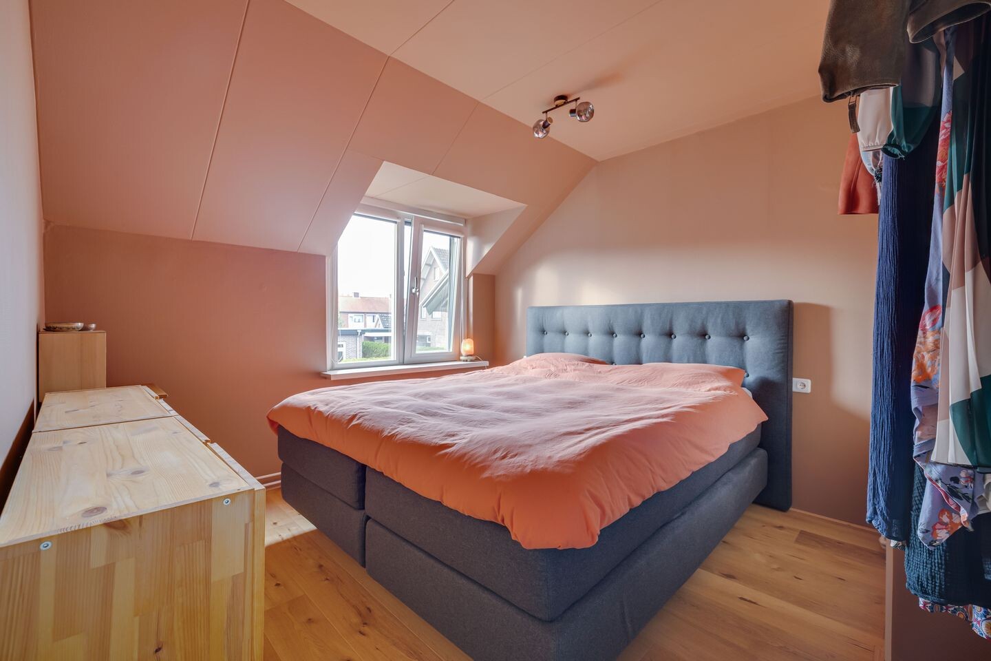 Twee-onder-één-kap te koop: Thorbeckestraat 47, Apeldoorn