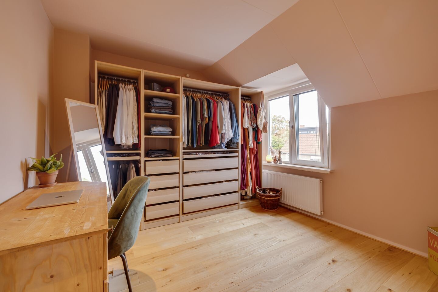 Twee-onder-één-kap te koop: Thorbeckestraat 47, Apeldoorn