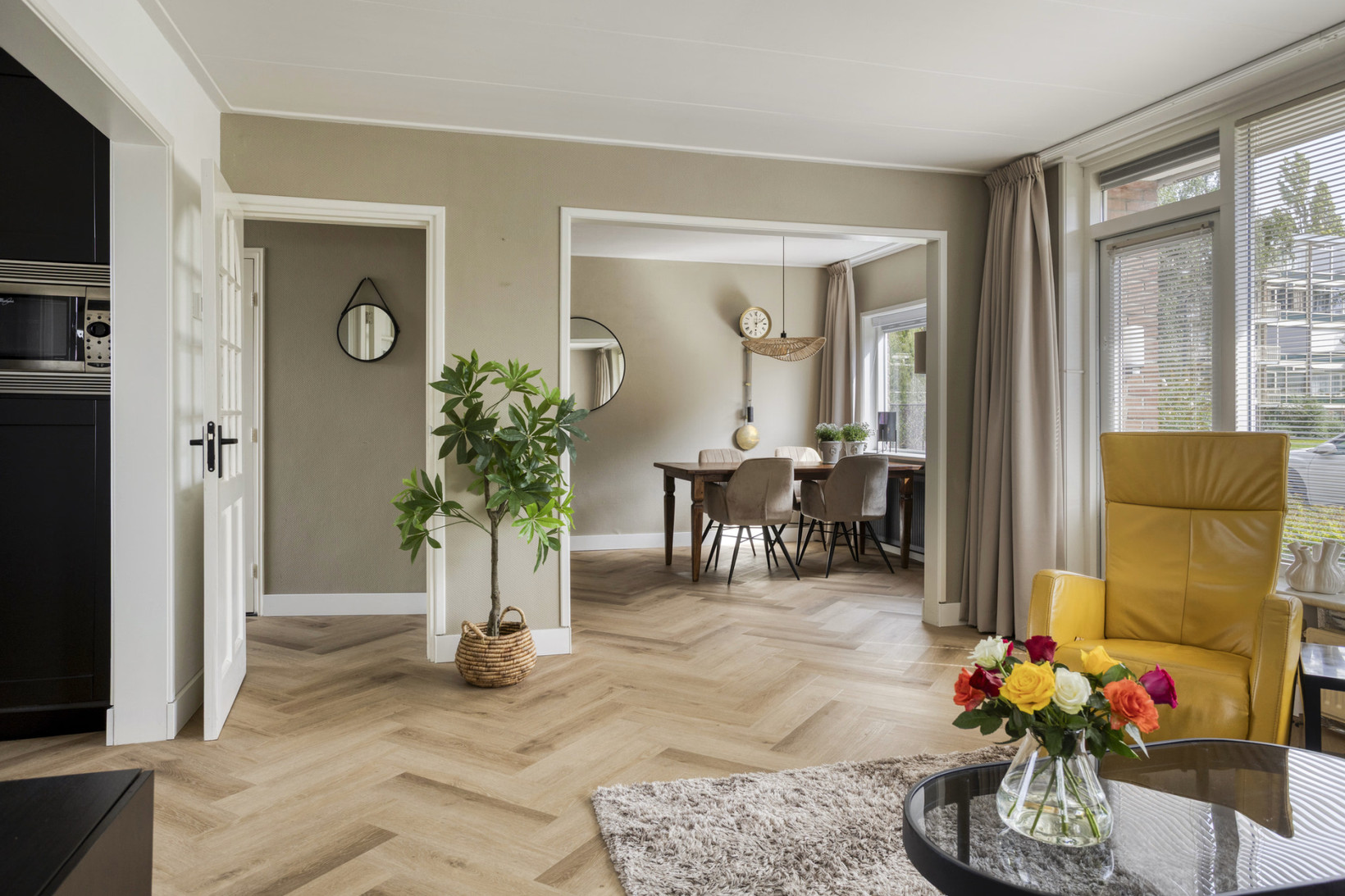 Hoekwoning te koop: Troelstrastraat 3, Apeldoorn