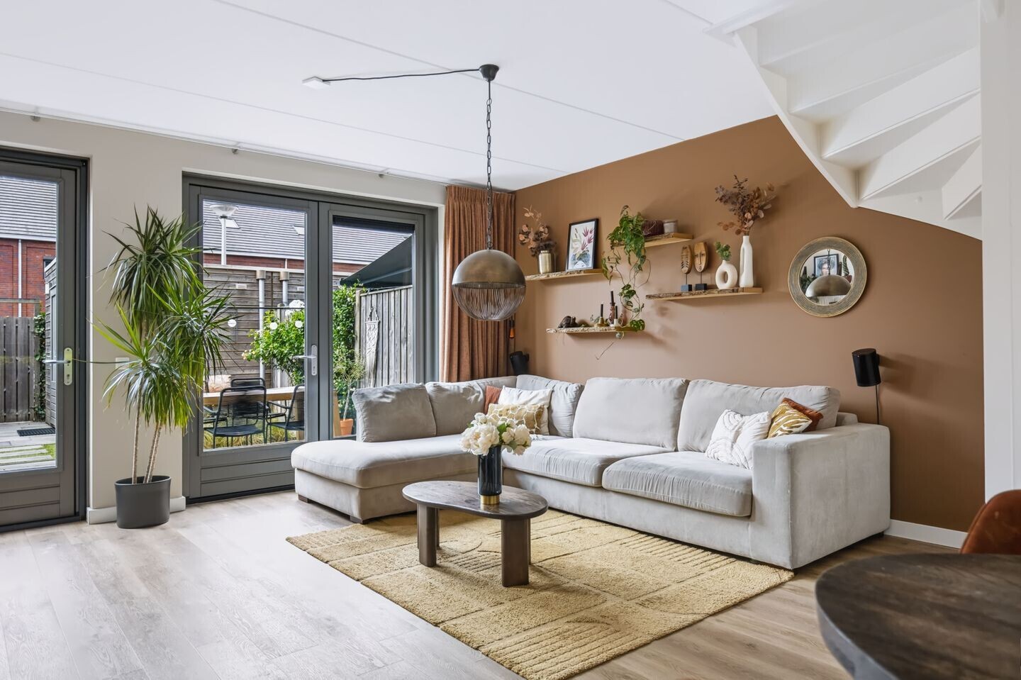 Tussenwoning te koop: Vogelvlucht 25, Apeldoorn