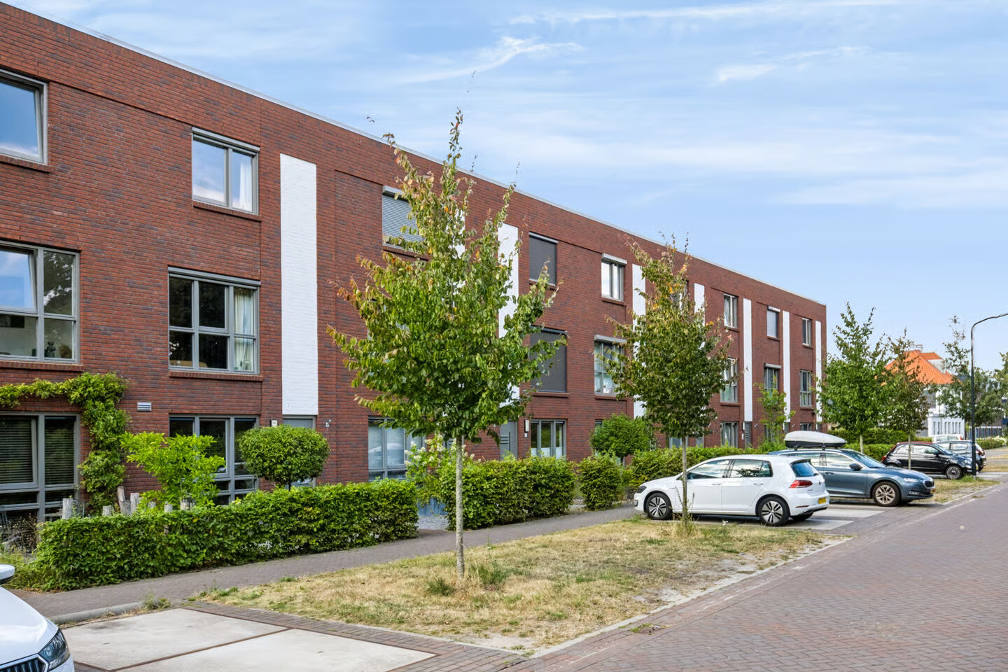 Tussenwoning te koop: Vogelvlucht 25, Apeldoorn