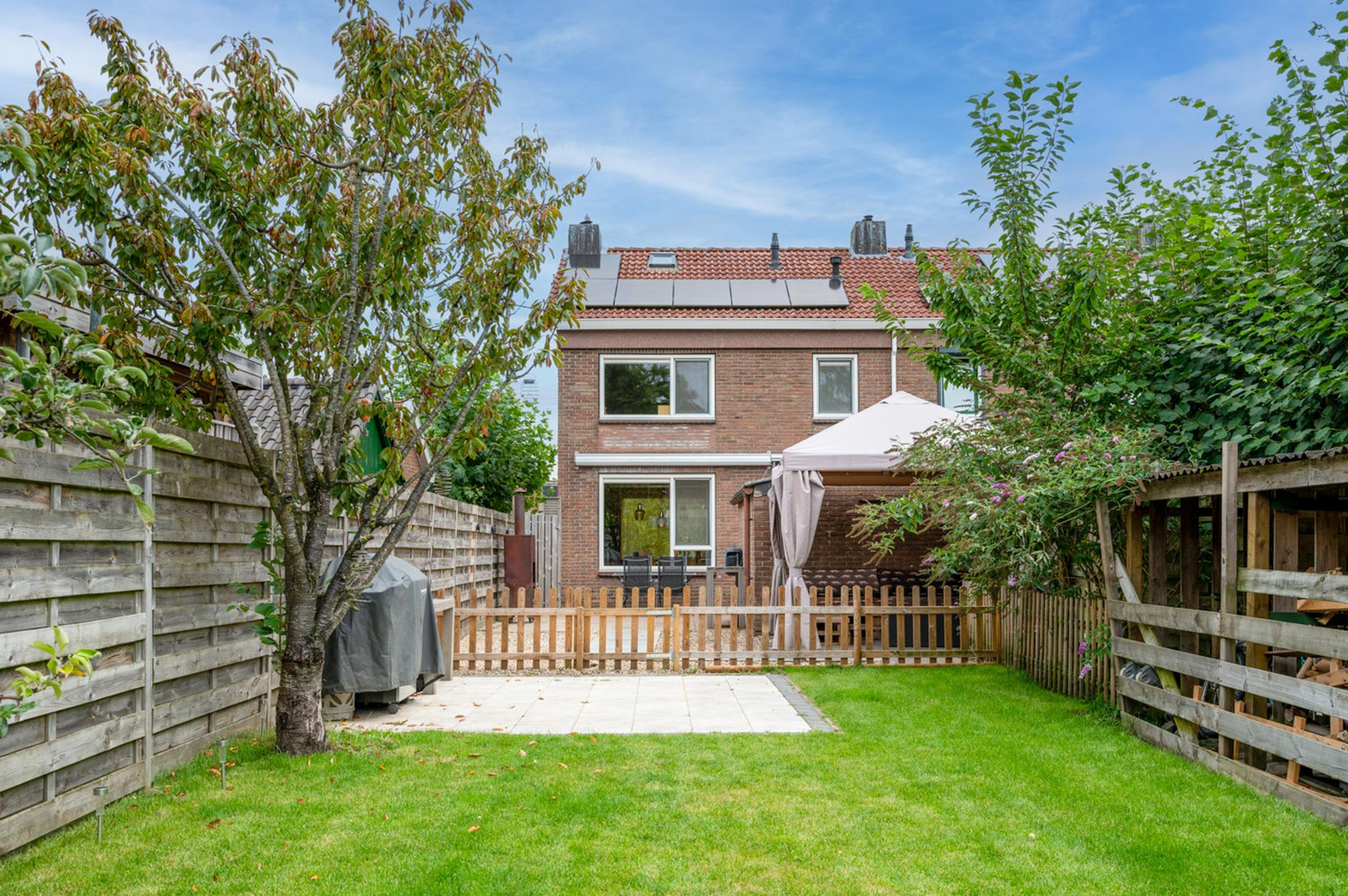 Hoekwoning te koop: Bachlaan 2, Apeldoorn
